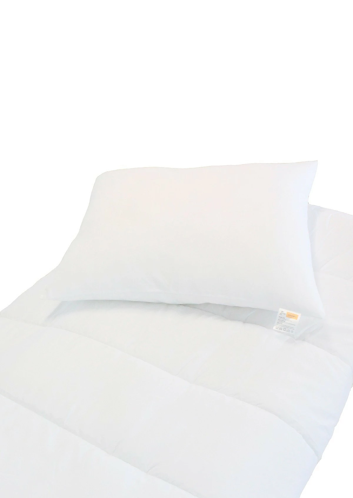 Uninen Peitto Ja Tyynysetti. 3 Uninen Peitto Ja Tyynysetti.