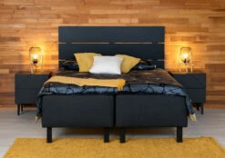 Black Sängynpääty 185 Cm. Musta