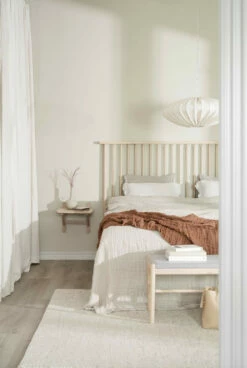 Rowico Camrose Yöpöytä Valkopesty -Vuodevaatteet Myynti 2000133015 50 Rowico Camrose y p yt 50 1